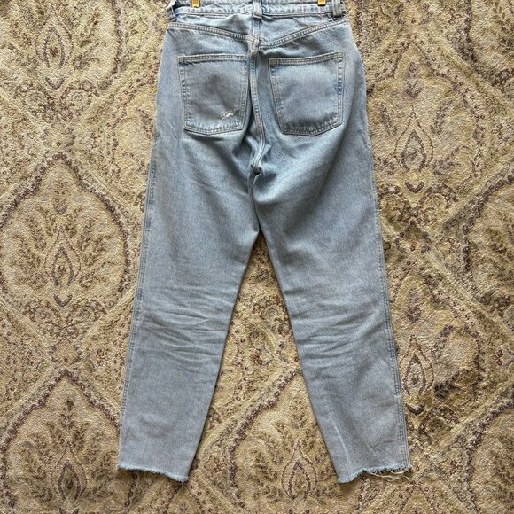 [28] ZARA Light Wash High-Waisted Jeans - Picture 6 of 9